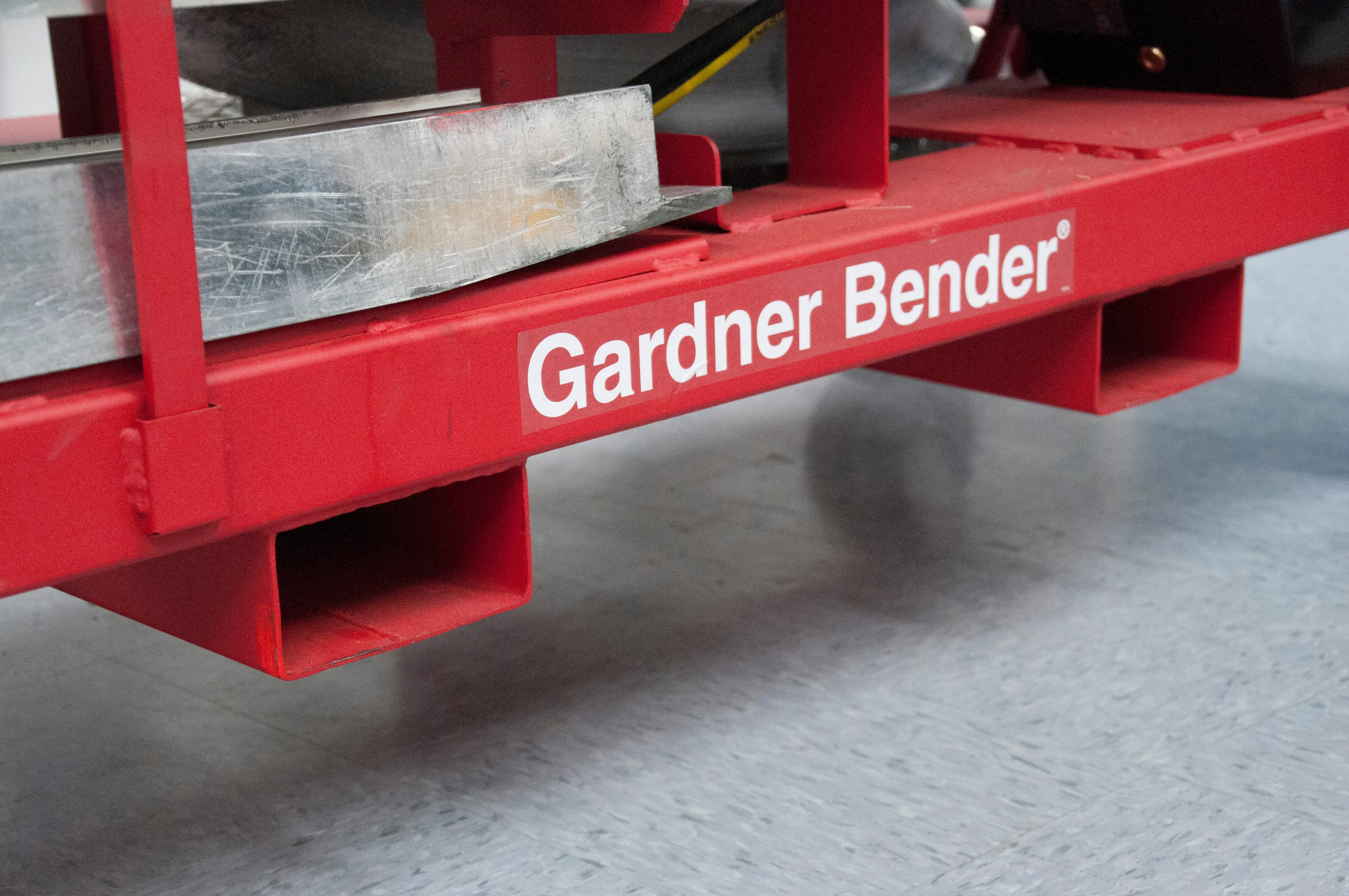 Gardner Bender MB400DL Long Stroke Ultra Eegor Hydraulic Bender, Table and Shoe Group w/o 3.5"