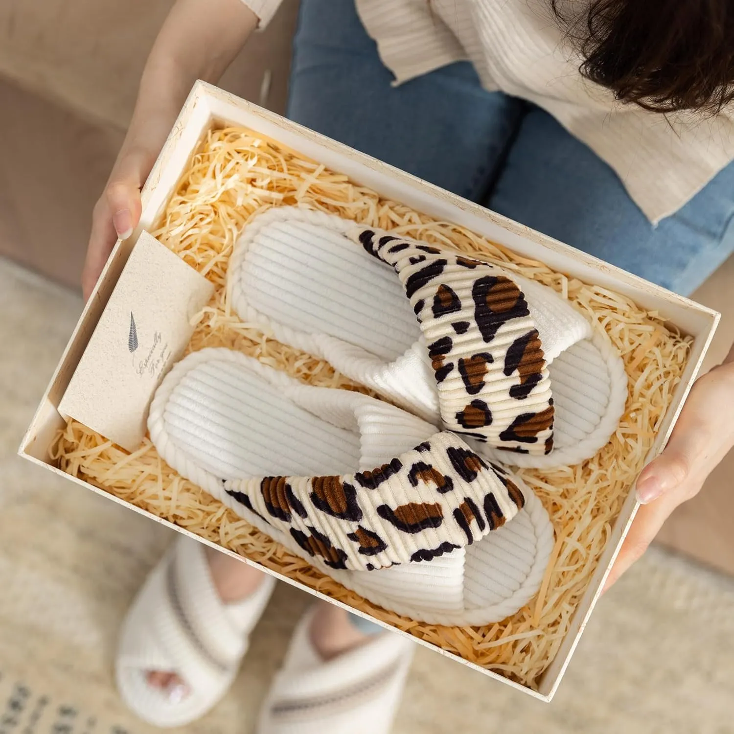 Slippers for Women Memory Foam House Bedroom Corduroy Crossbands Open Toe Slides Sandals Shoes Comfy Trendy Gift for womens Anti-Skid sole